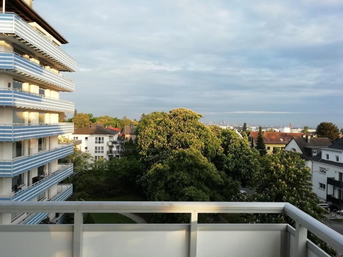 Apartment Frankfurt City View - Oberursel Exteriör bild